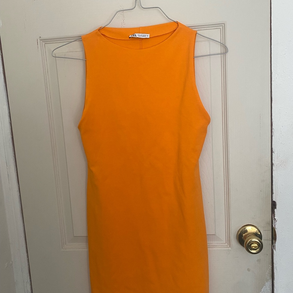 Zara Orange Sheath Mini Dress Mock Neck Sleeveless stretch material - Picture 2 of 3